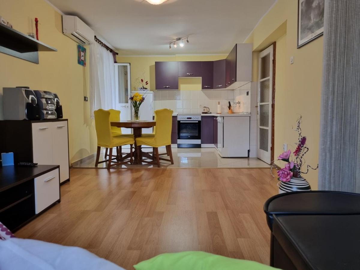 Apartment Sanja Пазин Екстер'єр фото