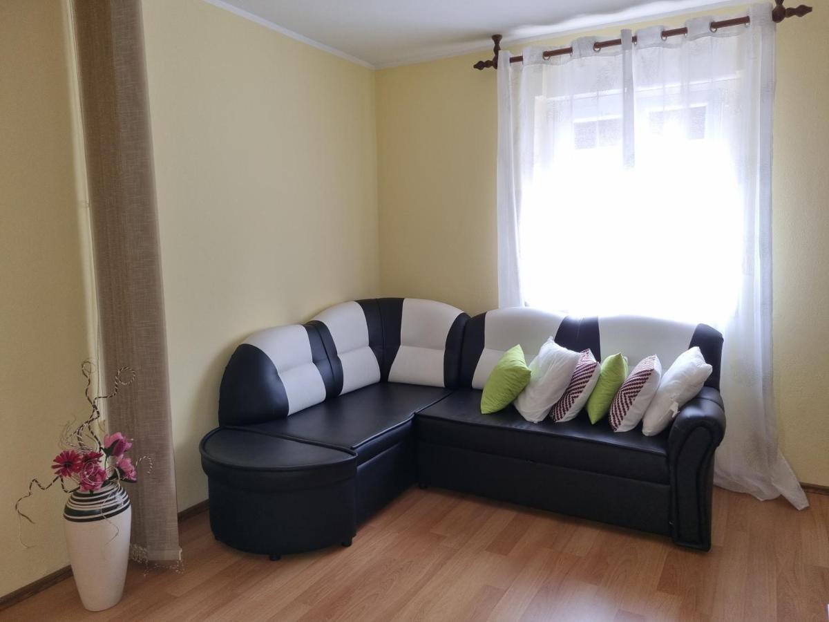 Apartment Sanja Пазин Екстер'єр фото